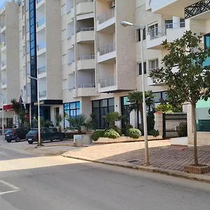 Vacation Station Sea View Apartament